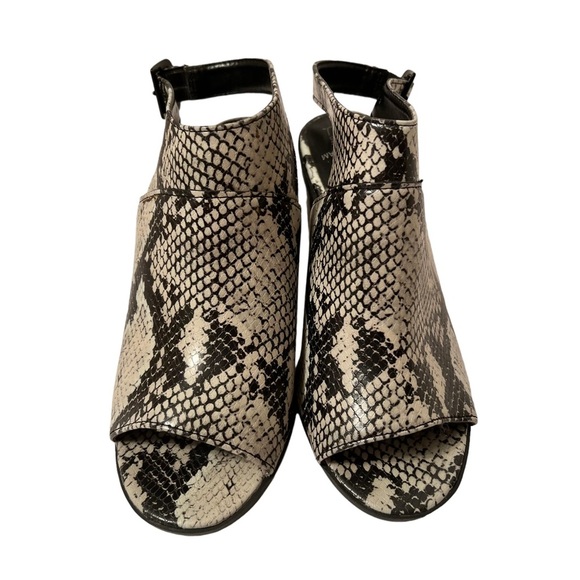 Time and True Faux snakeskin Peep Toe Chunky Heel Shoes. Size 6W NWOT - Picture 3 of 7